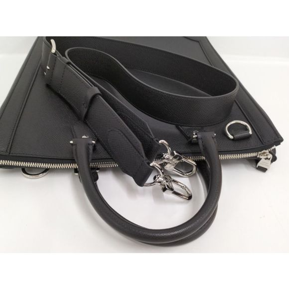 Louis Vuitton Taiga Vertical Shoulder Bag Leather Black - Picture 3 of 5